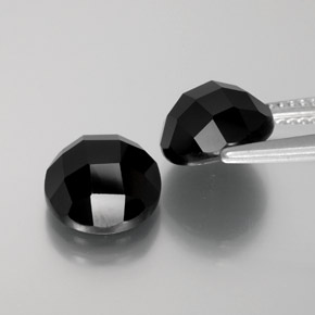 Achetez naturel 7,78ct noir spinelle gems, coupe roude, en provenance thaïlande chez gemselect. en stock, livraison internationale!