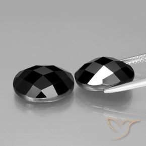 Shop natural 15.75ct Noire Spinelle gems, ovale, from Thaïlande at GemSelect. In stock, global shipping!