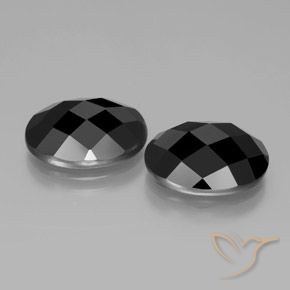 Shop natural 14.03ct Noire Spinelle gems, ovale, from Thaïlande at GemSelect. In stock, global shipping!