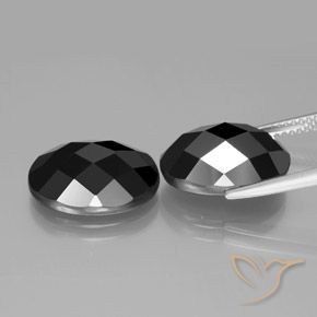Shop natural 14.03ct Noire Spinelle gems, ovale, from Thaïlande at GemSelect. In stock, global shipping!