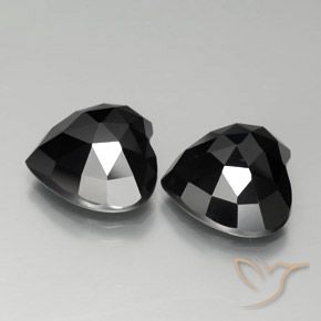 Shop natural 17.73ct Noire Spinelle gems, Cœur, from Thaïlande at GemSelect. In stock, global shipping!