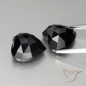 Shop natural 17.73ct Noire Spinelle gems, Cœur, from Thaïlande at GemSelect. In stock, global shipping!