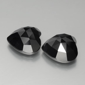 Achetez naturel 17,28ct noir spinelle gems, forme de coeur, en provenance thaïlande chez gemselect. en stock, livraison internationale!