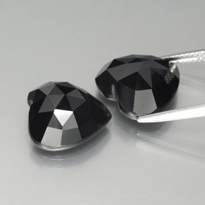 Achetez naturel 17,28ct noir spinelle gems, forme de coeur, en provenance thaïlande chez gemselect. en stock, livraison internationale!