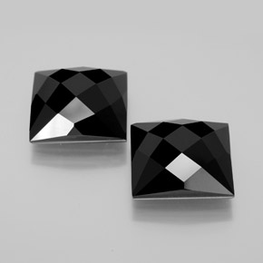 Achetez naturel 15,88ct noir spinelle gems, carré, en provenance thaïlande chez gemselect. en stock, livraison internationale!