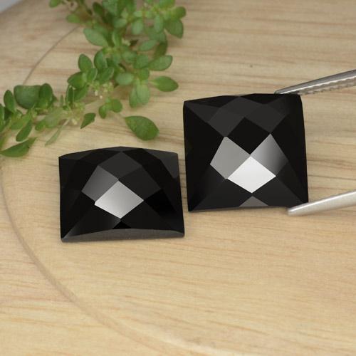 Achetez naturel 16,63ct noir spinelle gems, carré, en provenance thaïlande chez gemselect. en stock, livraison internationale!