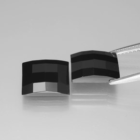 Achetez naturel 6.90ct Schorl Spinelle gems, Baquette, En provenance Thaïlande chez GemSelect. En stock, livraison internationale!