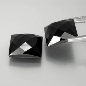 Achetez naturel 16.07ct Schorl Spinelle gems, Carré, En provenance Thaïlande chez GemSelect. En stock, livraison internationale!