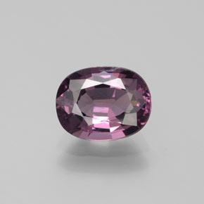 Spinelle Pourpre foncé naturelle Coupe ovale, 1.54 ct, VS