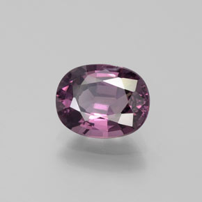 Spinelle Pourpre foncé naturelle Coupe ovale, 1.54 ct, VS