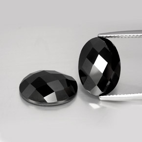 Achetez naturel 12.59ct Noire Spinelle gems, Coupe ovale, En provenance Thaïlande chez GemSelect. En stock, livraison internationale!