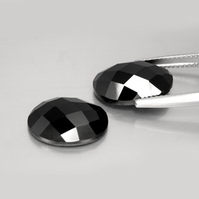 Achetez naturel 12.59ct Noire Spinelle gems, Coupe ovale, En provenance Thaïlande chez GemSelect. En stock, livraison internationale!