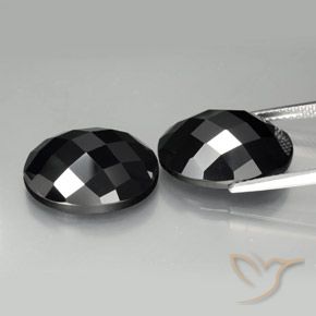 Shop natural 22.02ct Noire Spinelle gems, ovale, from Thaïlande at GemSelect. In stock, global shipping!