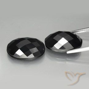 Shop natural 20.30ct Noire Spinelle gems, ovale, from Thaïlande at GemSelect. In stock, global shipping!