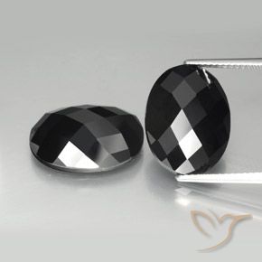 20.00ctw Naturel Noire Spinelle, ovale, Opaque