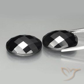 Shop natural 22.04ct Noire Spinelle gems, ovale, from Thaïlande at GemSelect. In stock, global shipping!