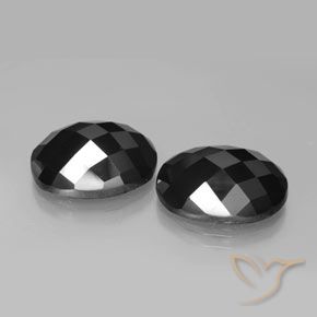 Shop natural 22.11ct Noire Spinelle gems, ovale, from Thaïlande at GemSelect. In stock, global shipping!