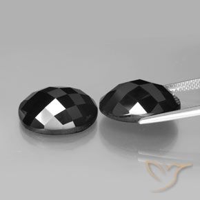 Shop natural 22.11ct Noire Spinelle gems, ovale, from Thaïlande at GemSelect. In stock, global shipping!