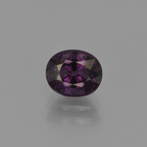 Spinelle Pourpre foncé naturelle Coupe ovale, 1.30 ct, VS