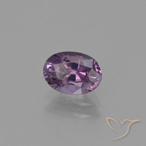 Spinelle Pourpre foncé naturelle ovale, 1.02 ct, VVS-VS