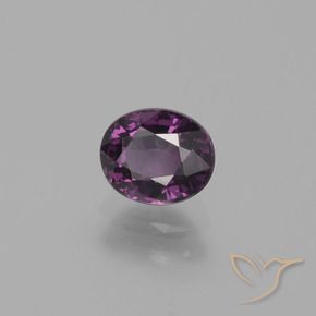 Spinelle Pourpre moyen-foncé naturelle ovale, 0.89 ct, VVS