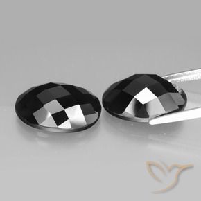Achetez naturel 19.43ct Noire Spinelle gems, Coupe ovale, En provenance Thaïlande chez GemSelect. En stock, livraison internationale!