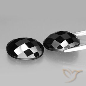 Shop natural 22.14ct Noire Spinelle gems, ovale, from Thaïlande at GemSelect. In stock, global shipping!