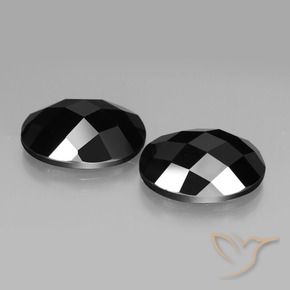Shop natural 19.41ct Noire Spinelle gems, ovale, from Thaïlande at GemSelect. In stock, global shipping!