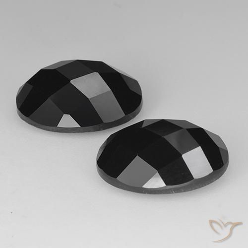 Shop natural 14.31ct Noire Spinelle gems, ovale, from Thaïlande at GemSelect. In stock, global shipping!