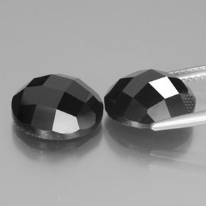 Achetez naturel 12.64ct Noire Spinelle gems, Coupe roude, En provenance Thaïlande chez GemSelect. En stock, livraison internationale!