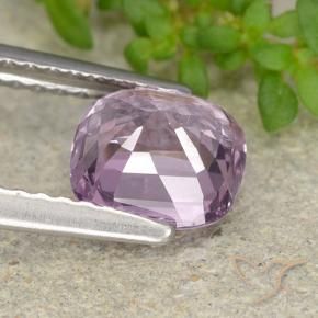 Spinelle Pourpre moyen naturelle Coussin, 1.42 ct, VS
