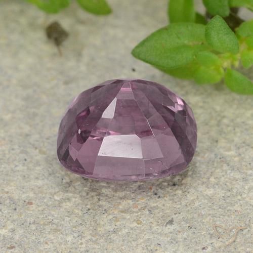 Spinelle Sangria foncée naturelle Coussin, 1.52 ct, VVS-VS
