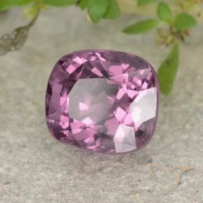 Spinelle Pourpre moyen naturelle Coussin, 1.26 ct, VVS-VS