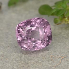 Spinelle Pourpre violet rosâtre naturelle Coussin, 1.22 ct, VVS-VS