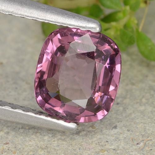 Spinelle Rose magenta moyen naturelle Coupe coussin, 1.09 ct, VVS-VS