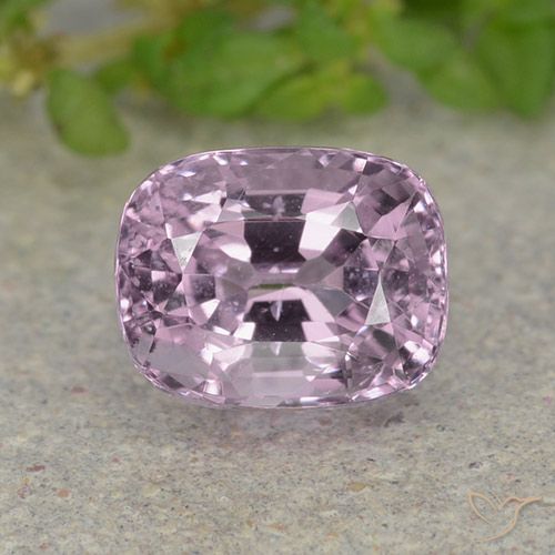 1.66ct Naturel Violet clair Spinelle, Coussin, VS