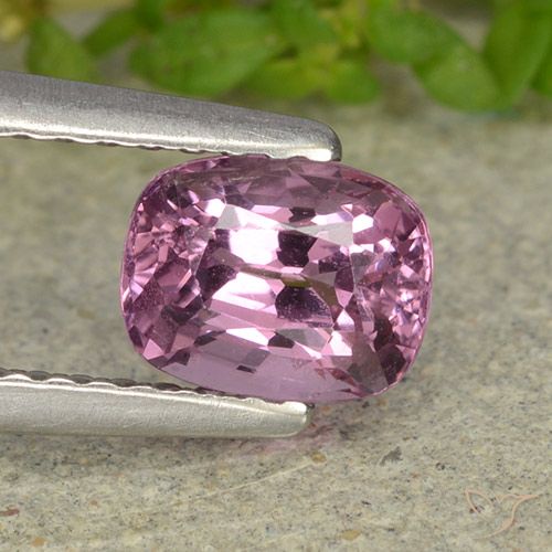 0.98ct Naturel Violet clair Spinelle, Coussin, VVS-VS