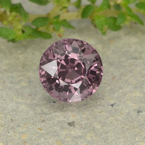 Spinelle pourpre naturelle coupe roude, 0,74 ct, VVS-VS