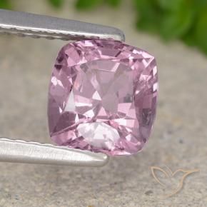 Spinelle Violet clair naturelle Coussin, 1.42 ct, VS