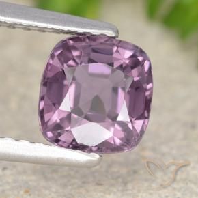 Spinelle Pourpre raisin léger naturelle Coussin, 1.34 ct, VVS