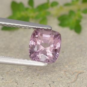 Spinelle Pourpre rosâtre léger naturelle Coussin, 1.58 ct, VVS