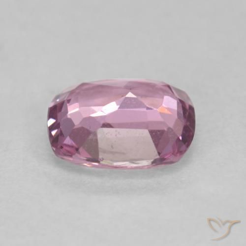 Spinelle Pourpre moyen naturelle Coussin, 1.23 ct, VS