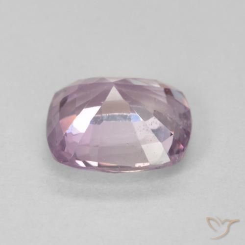 Spinelle Pourpre moyen naturelle Coussin, 1.24 ct, VVS