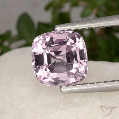 1.62ct Naturel Pourpre rosâtre très clair Spinelle, Coussin, VVS