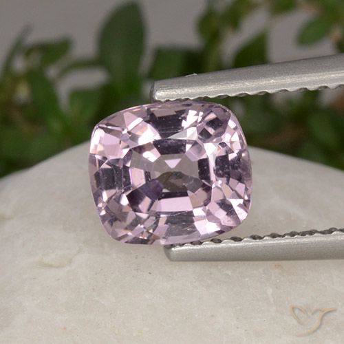 1.42ct Naturel Pourpre rosâtre très clair Spinelle, Coussin, VVS
