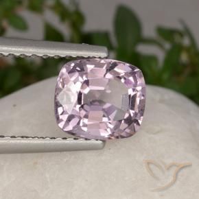 Spinelle Pourpre rosâtre très clair naturelle Coussin, 1.42 ct, VVS