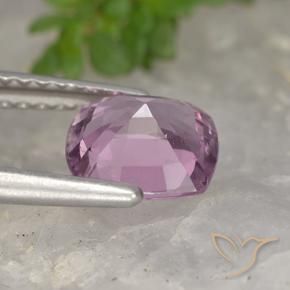 Spinelle Violet rougeâtre naturelle Coussin, 1.33 ct, VVS