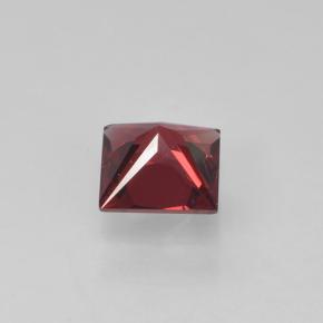 Spinelle Rouge sang profond naturelle Carré, 0.38 ct, VVS-VS