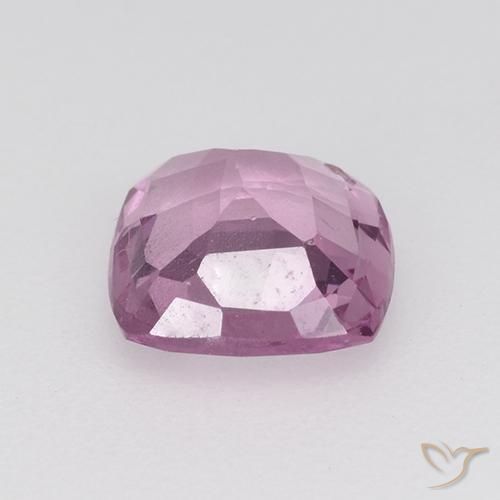 Spinelle Pourpre moyen naturelle Coussin, 0.81 ct, VVS-VS