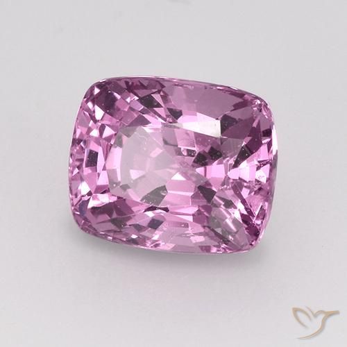 Spinelle Pourpre moyen naturelle Coussin, 1.36 ct, VS